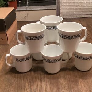 Set of 8 Corning coffee Mug “Old Town/blue onion” pattern
